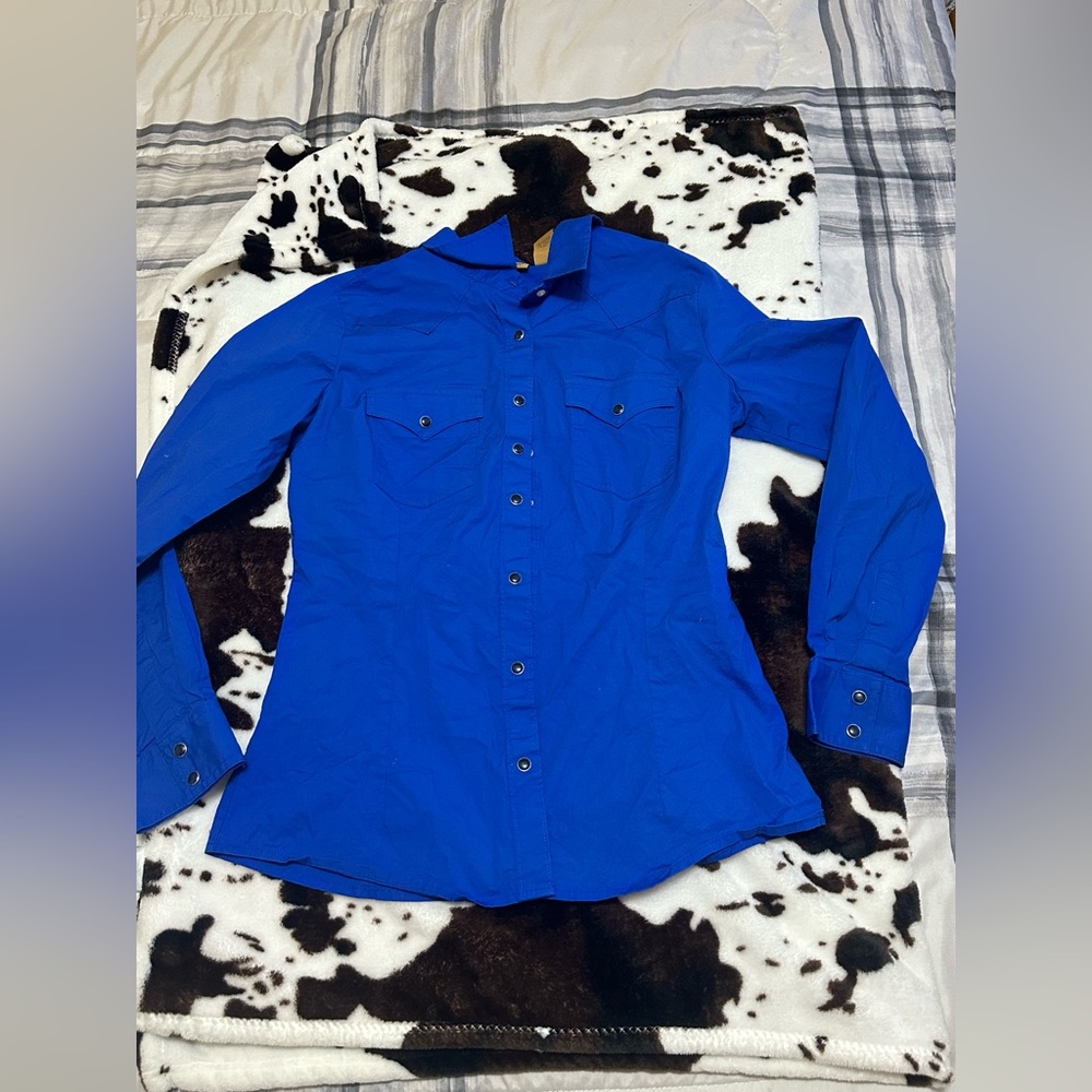 Womens Pearl snap